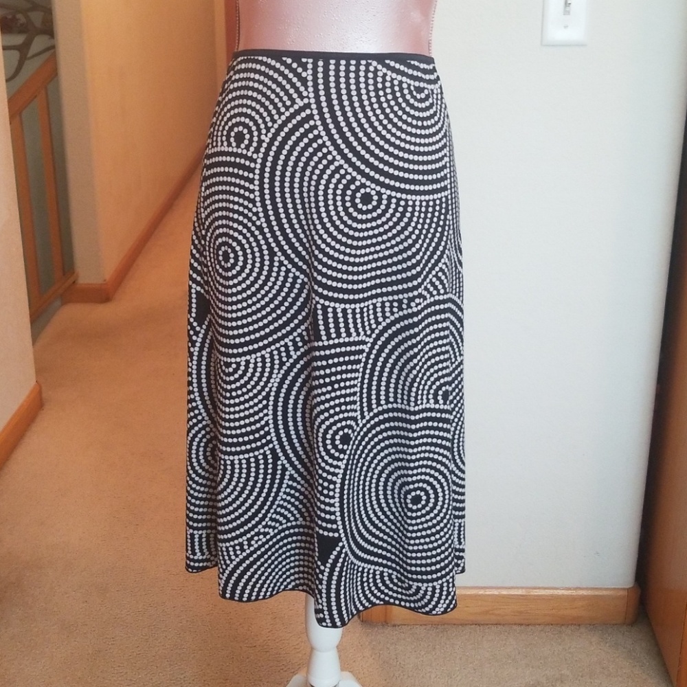 ❣Black & White Polka Dot Swirl Skirt SZ Sm